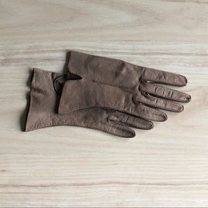 Vintage brown leather gloves